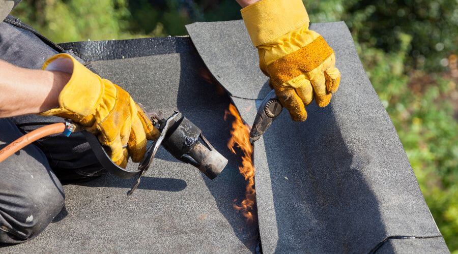 Professional gutter cleaning in Excel, AL